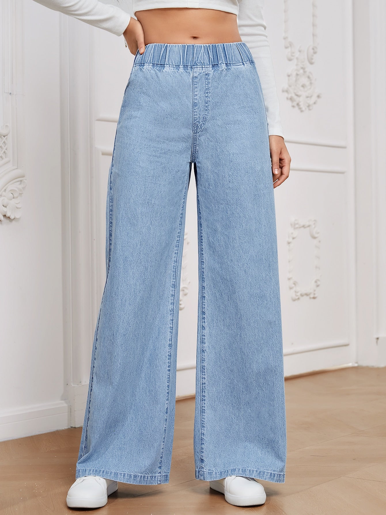 SHEIN Essnce Women All-Match Casual Elastic Waisted Wide Leg Relaxed Regular Mid-Blue Woven Thin Material Jeans Light Wash