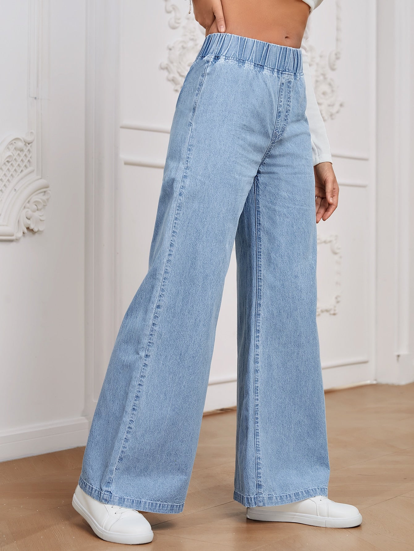 SHEIN Essnce Women All-Match Casual Elastic Waisted Wide Leg Relaxed Regular Mid-Blue Woven Thin Material Jeans Light Wash