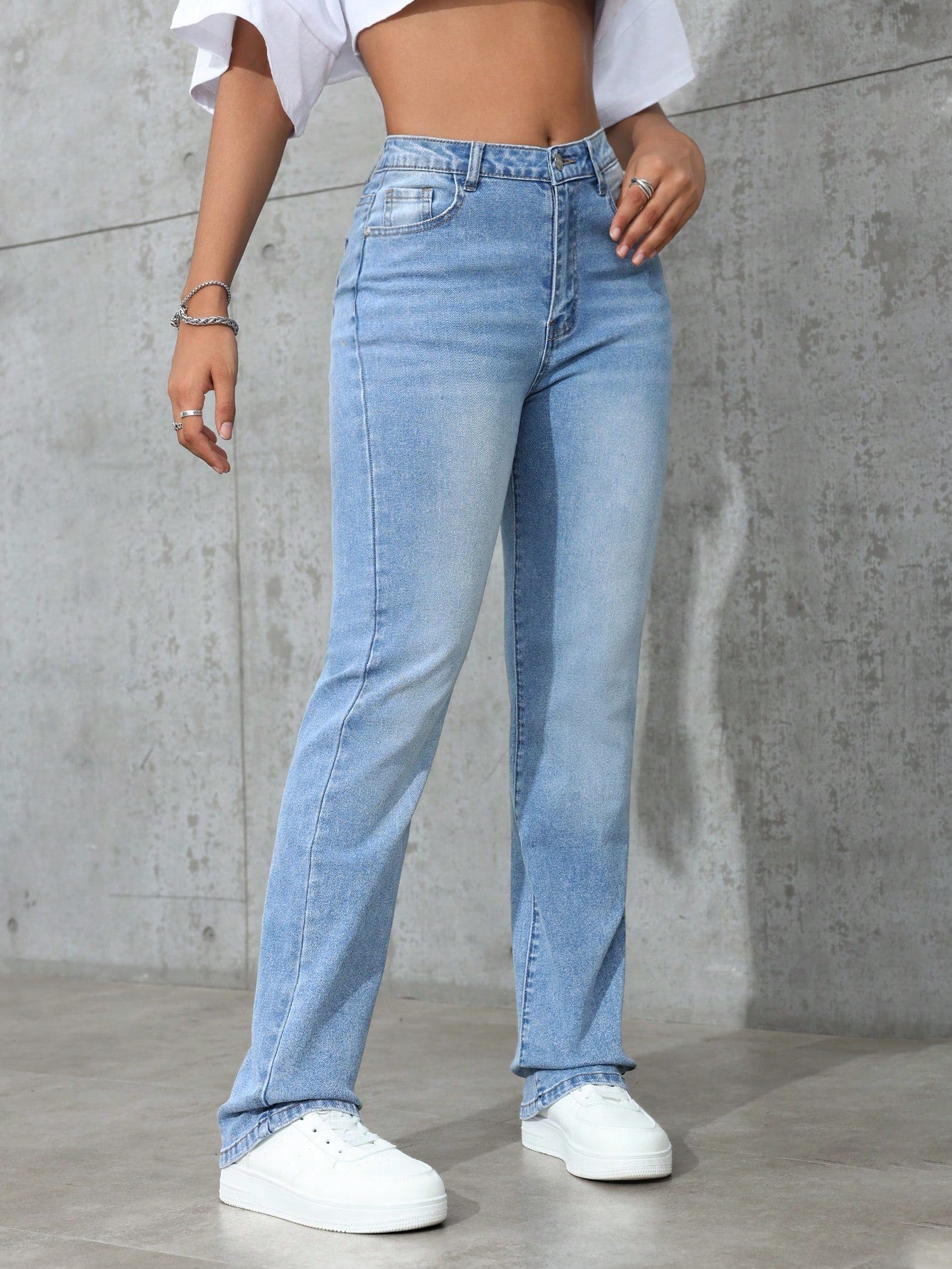 SHEIN EZwear Women's Loose Fit Casual Denim Jeans With Pockets Light Wash